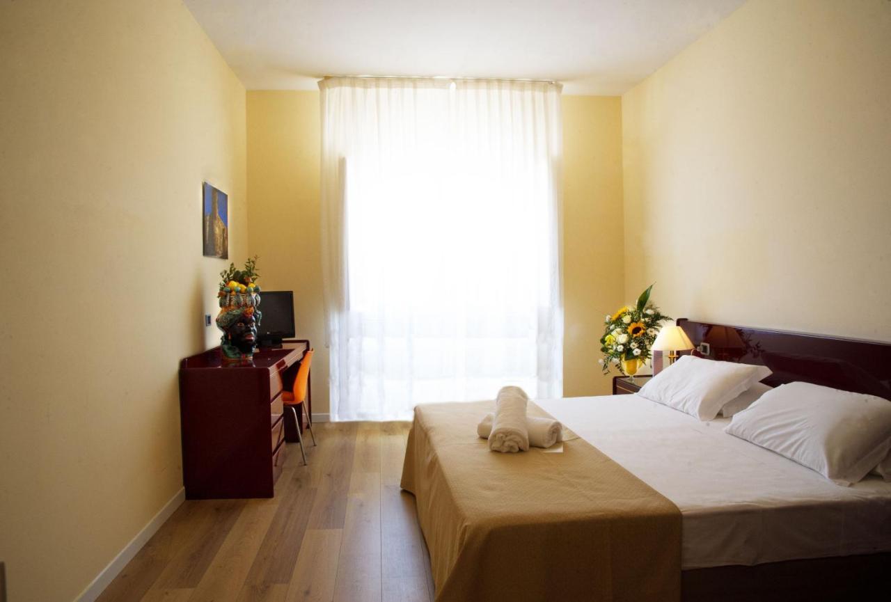 Ih Hotels Agrigento Kaos Resort Экстерьер фото